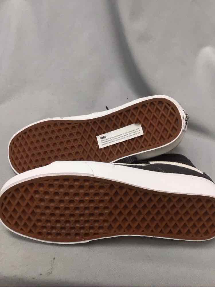 VANS SIZE 8 1/2 Ladies SHOES