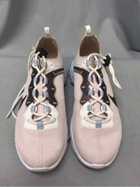 NIKE SIZE 9 Ladies SHOES