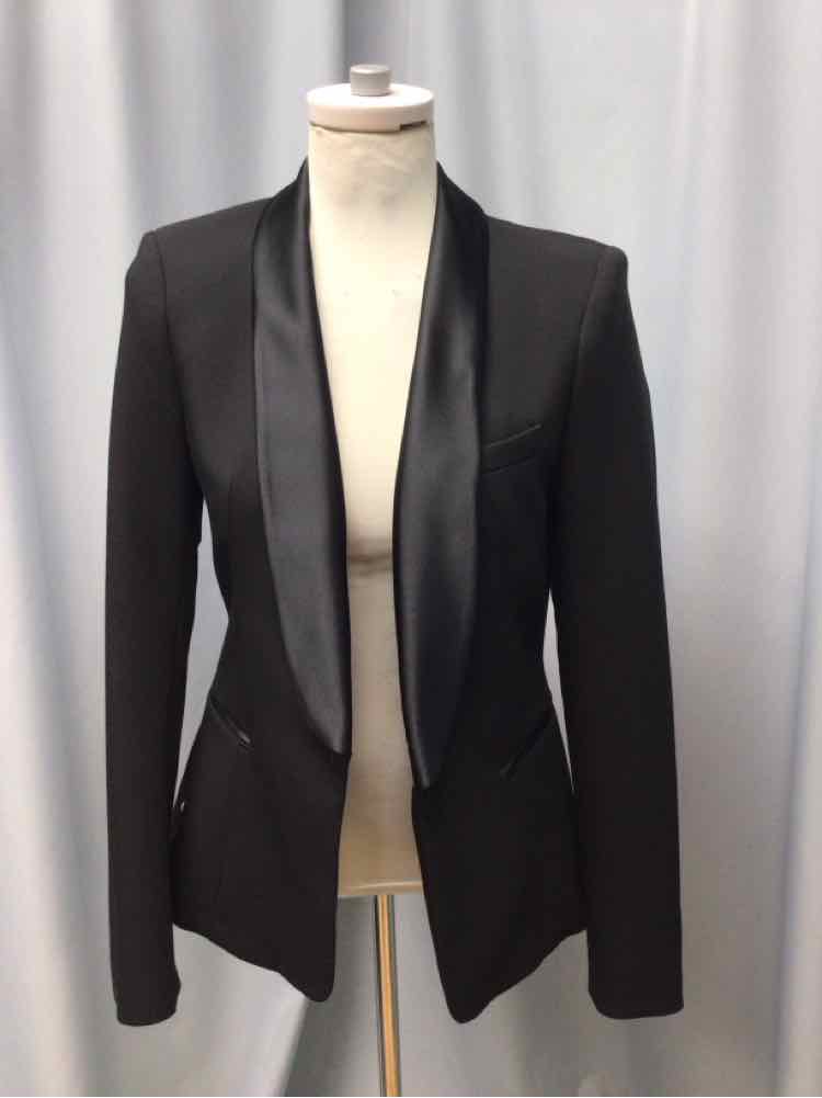 ZARA SIZE MEDIUM Ladies BLAZER