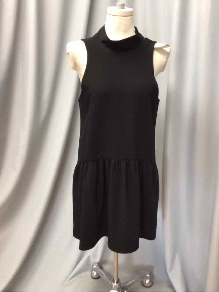 ELIZABETH & JAMES FOR KOHLS SIZE MEDIUM Ladies DRESS