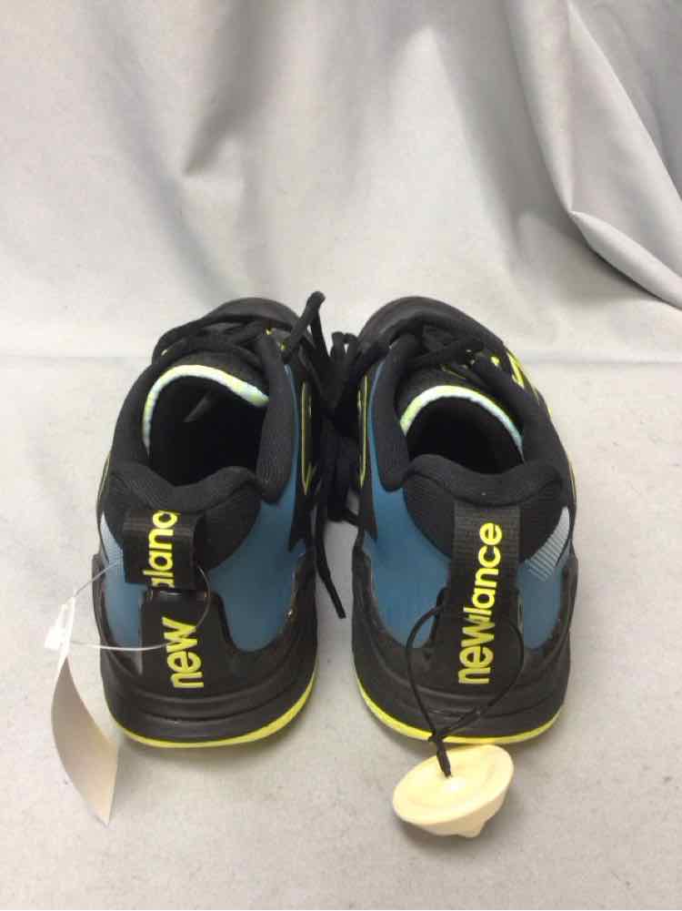 SIZE 9 NEW BALANCE Men's SHOES
