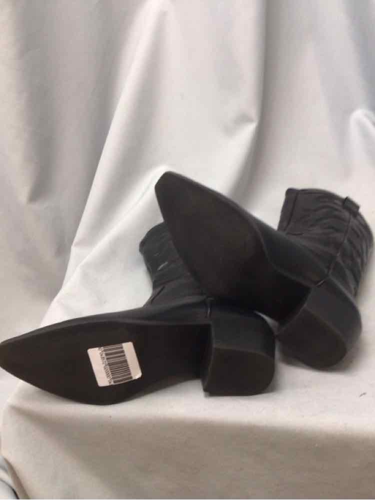 STRADIVARIUS SIZE 37 1/2 Ladies SHOES