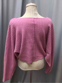 OUT FROM UNDER SIZE MEDIUM Ladies TOP