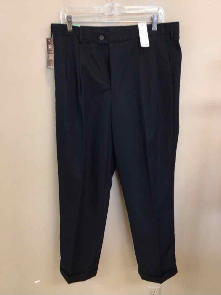 SIZE 34 DOCKERS Men's PANTS