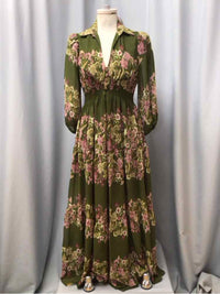 TAYLOR SIZE 4 Ladies DRESS