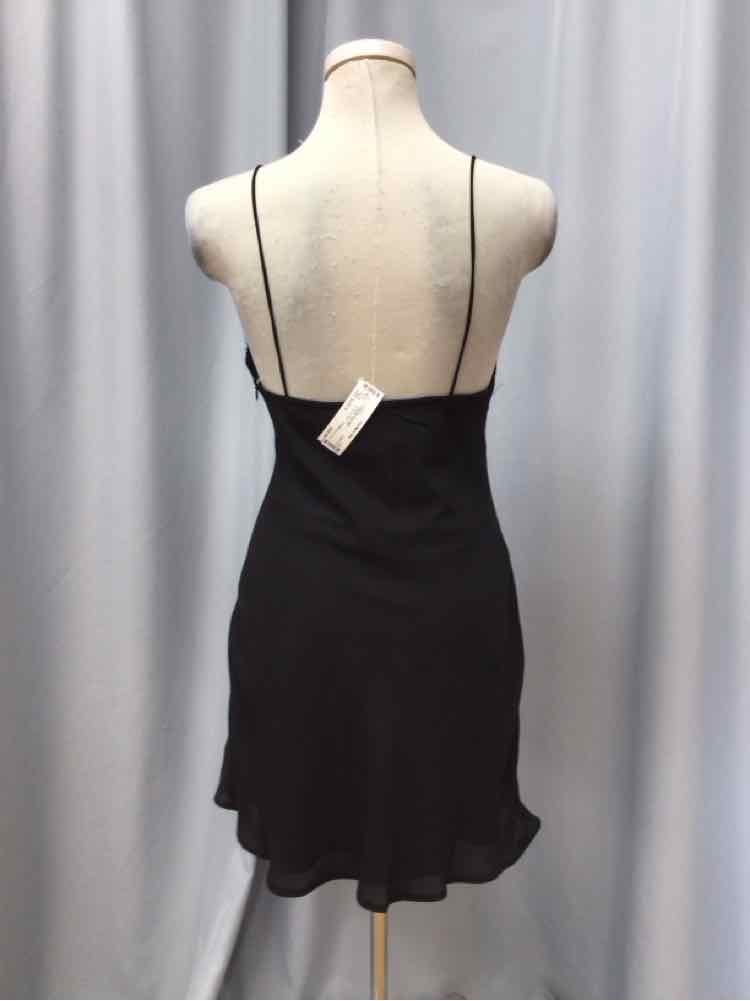 PRINCESS POLLY SIZE 6 Ladies DRESS