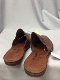SIZE 11 CHAMULA Men's SHOES