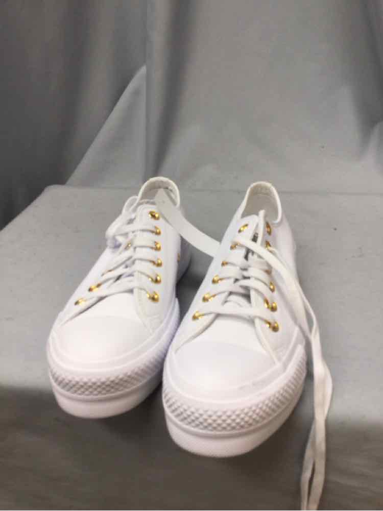 CONVERSE SIZE 8 Ladies SHOES