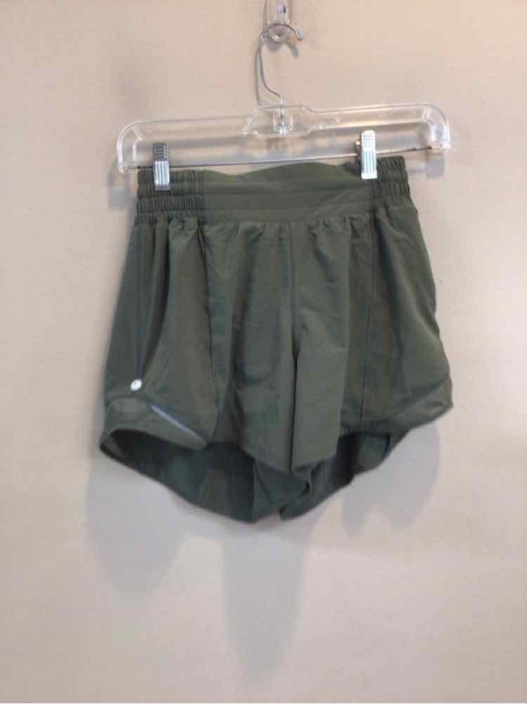 LULULEMON SIZE 4 Ladies EXERCISE