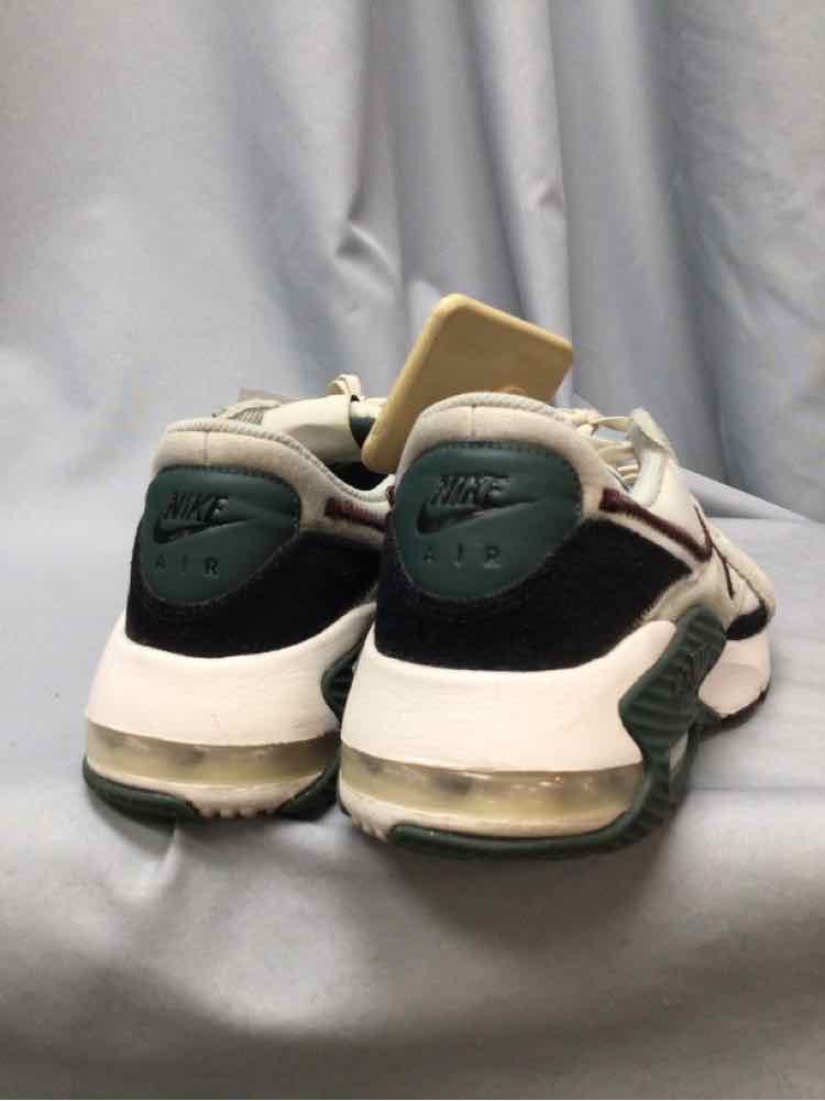 SIZE 10 NIKE Men's SHOES