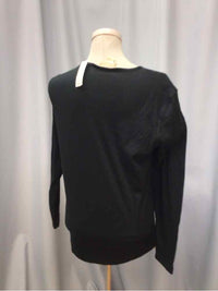 M&C SPORTSWEAR SIZE LARGE Ladies TOP