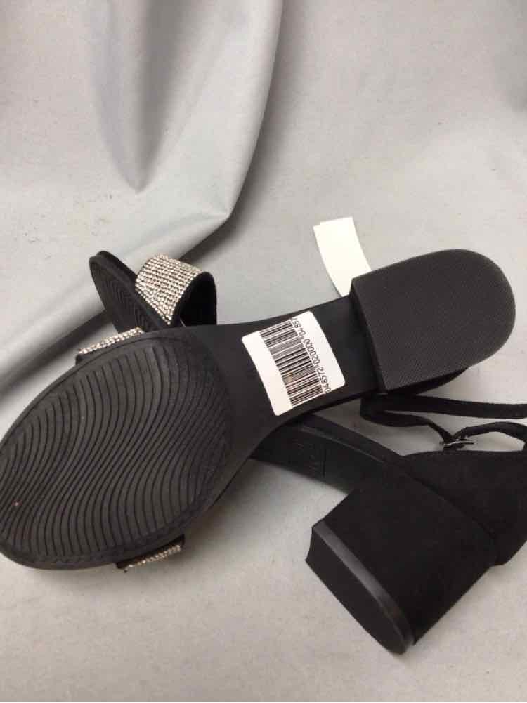MADDEN NYC SIZE 9 Ladies SHOES