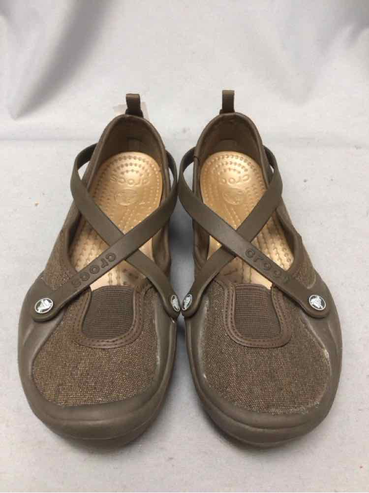 CROCS SIZE 9 Ladies SHOES