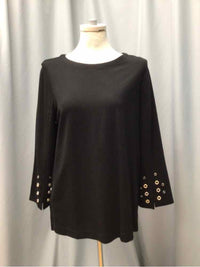 CHICOS SIZE MEDIUM Ladies TOP