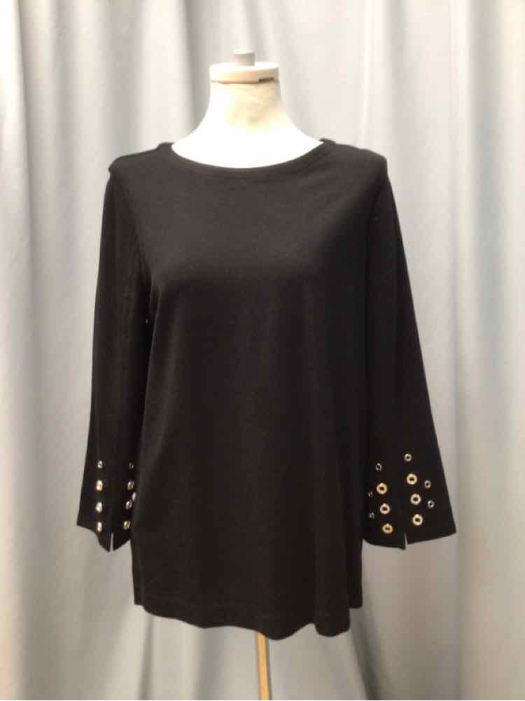 CHICOS SIZE MEDIUM Ladies TOP