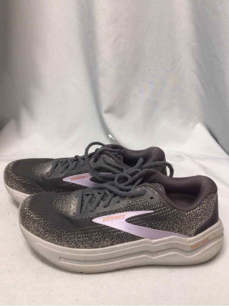 BROOKS SIZE 12 Ladies SHOES