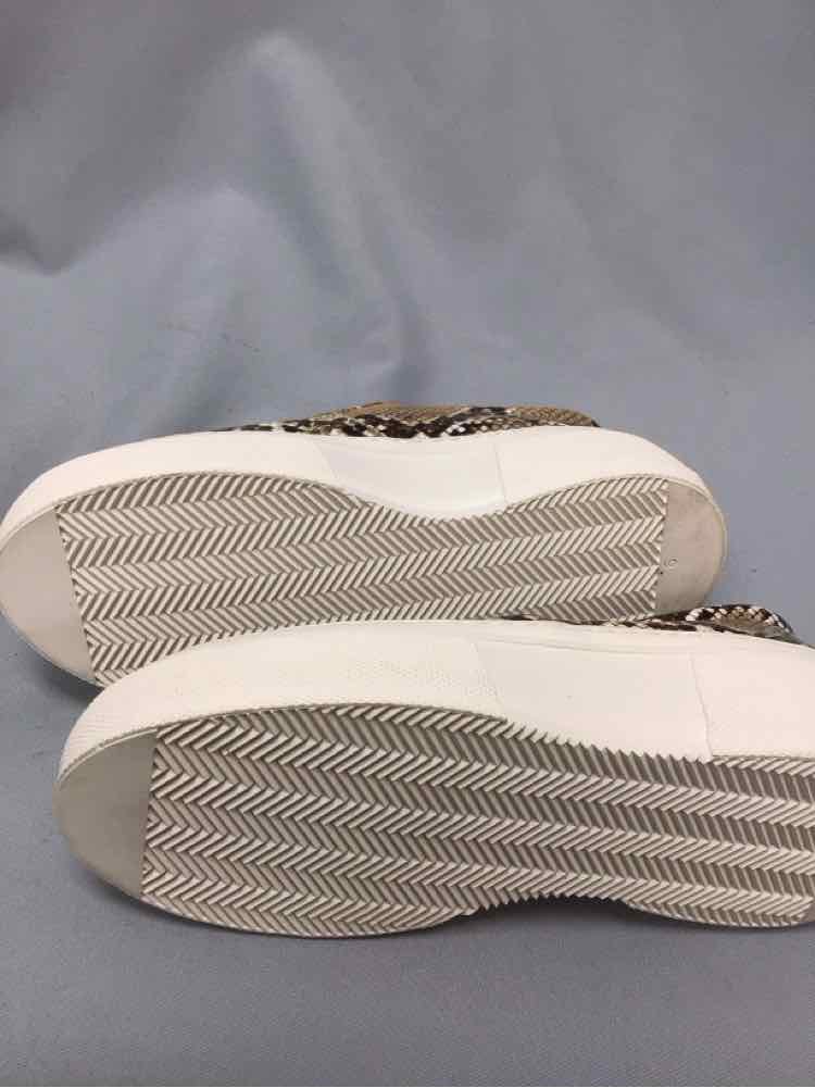 J SLIDES SIZE 6 Ladies SHOES