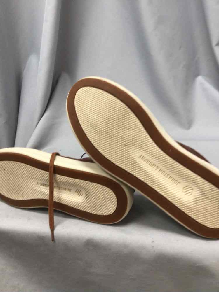 SIZE 10 1/2 JOHNSTON & MURPHY Men's SHOES