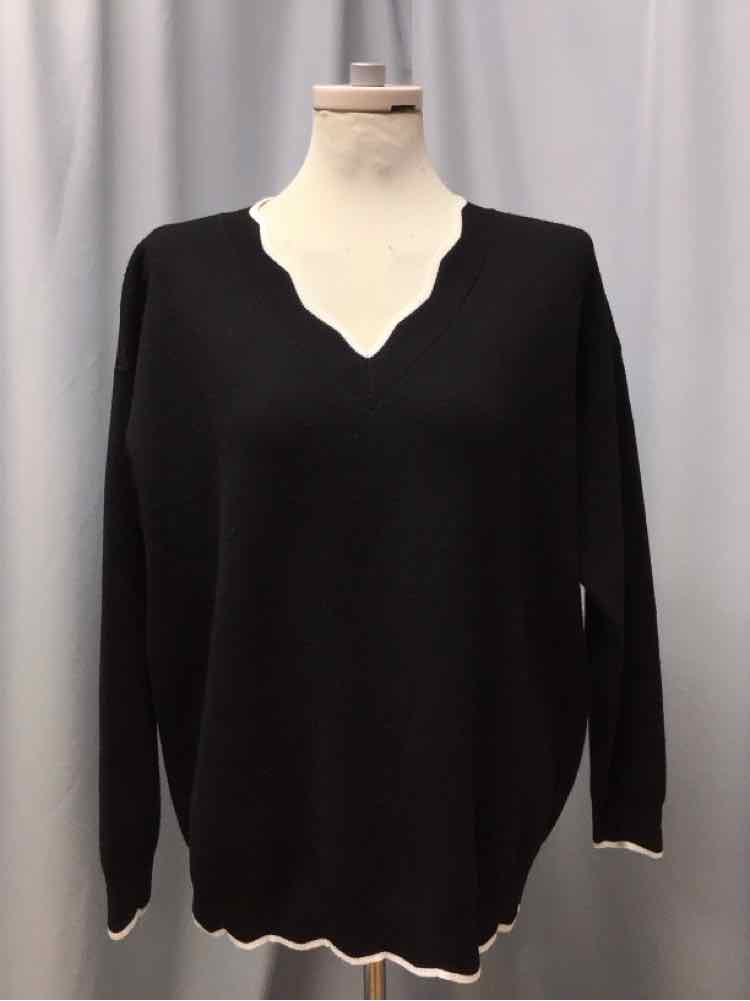 AROLINA SIZE MEDIUM Ladies TOP