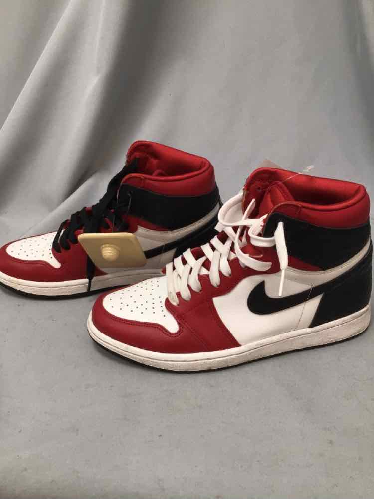 NIKE SIZE 8 1/2 Ladies SHOES