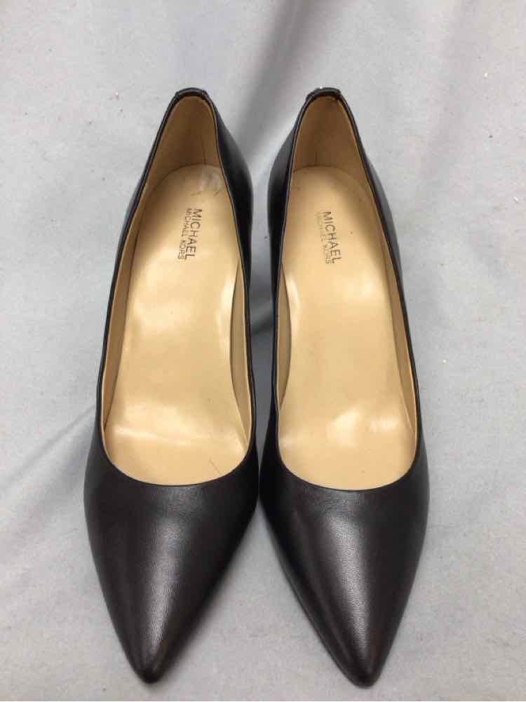 MICHAEL KORS SIZE 9 Ladies SHOES