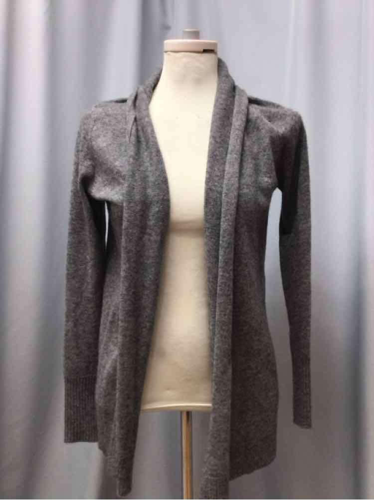 TAHARI SIZE MEDIUM Ladies TOP