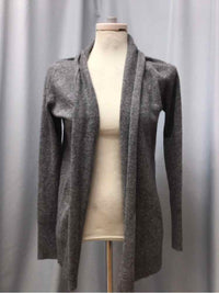 TAHARI SIZE MEDIUM Ladies TOP