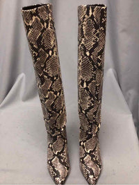 BCBG SIZE 5 1/2 Ladies SHOES
