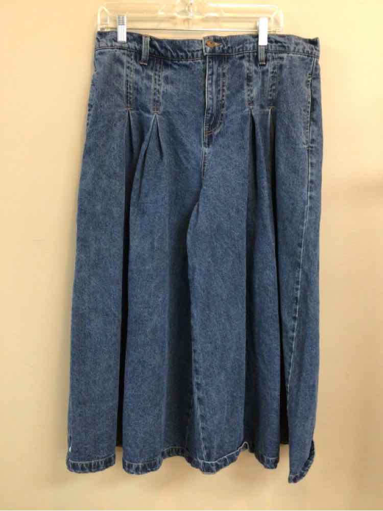 FASHION NOVA SIZE 15 Ladies SKIRT