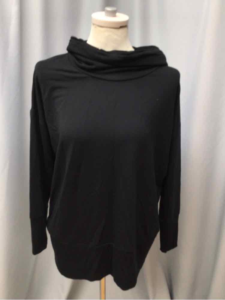 GARNET HILL SIZE MEDIUM Ladies TOP
