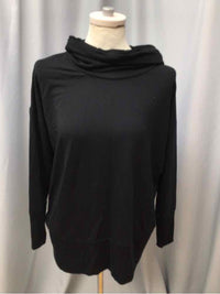 GARNET HILL SIZE MEDIUM Ladies TOP