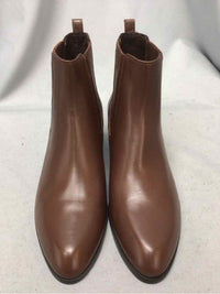 J CREW SIZE 7 1/2 Ladies SHOES
