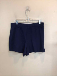 LANDS END SIZE MEDIUM Ladies SHORTS