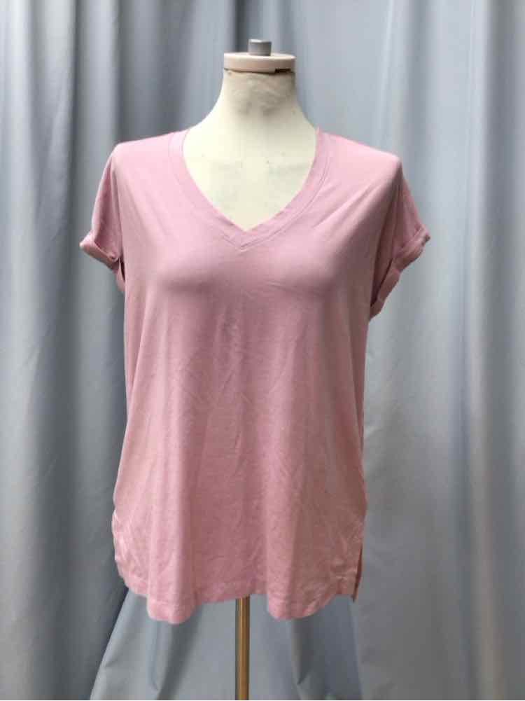 BANANA REPUBLIC SIZE MEDIUM Ladies TOP