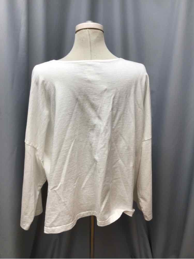 BRYN WALKER SIZE MEDIUM Ladies TOP