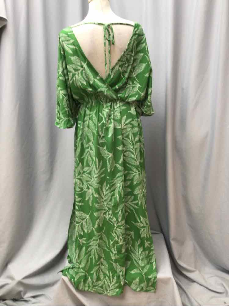 EASEL SIZE SMALL Ladies DRESS