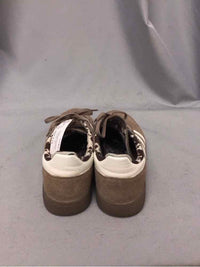 ADIDAS SIZE 9 1/2 Ladies SHOES
