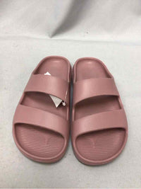 BOMBAS SIZE 6 Ladies SHOES
