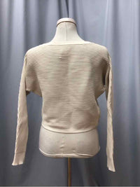OPEN EDIT SIZE MEDIUM Ladies TOP