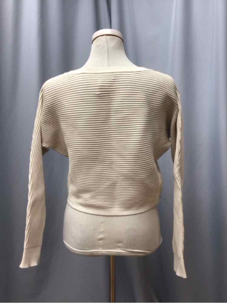 OPEN EDIT SIZE MEDIUM Ladies TOP