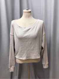 GILLY HICKS SIZE MEDIUM Ladies TOP