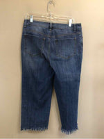 CHICOS SIZE 6 Ladies JEANS
