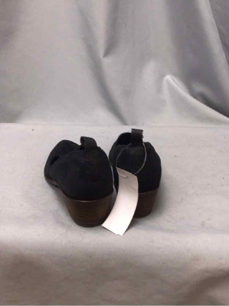 LUCKY SIZE 8 1/2 Ladies SHOES