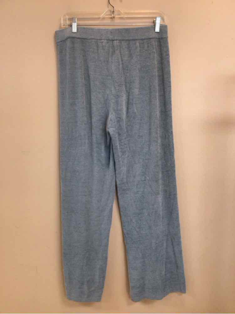 BAREFOOT DREAMS SIZE MEDIUM Ladies EXERCISE
