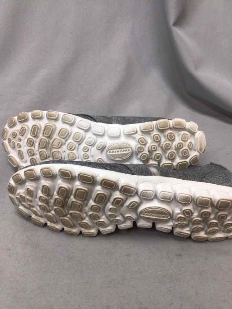 SKECHERS SIZE 10 Ladies SHOES
