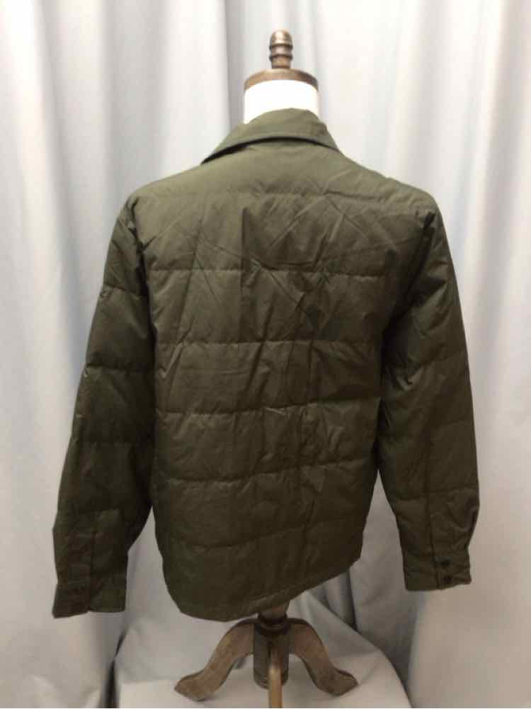 SIZE MEDIUM 32 HEAT Men's COATS