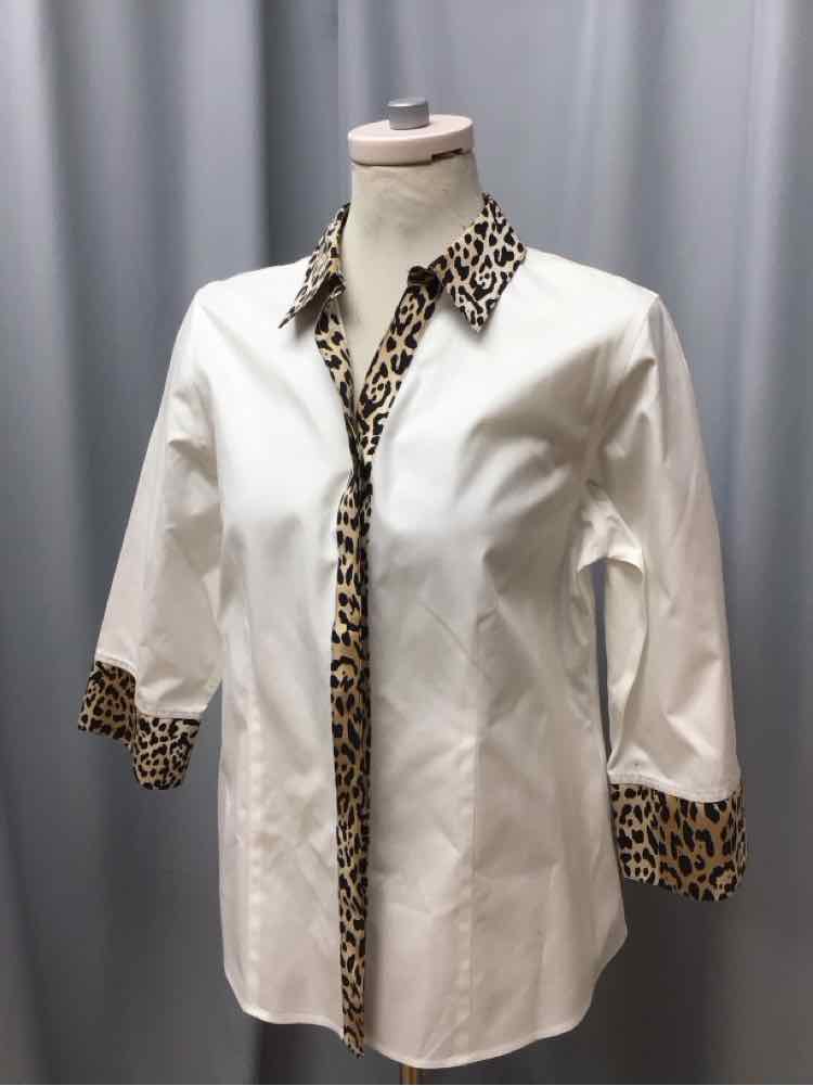 CHICOS SIZE MEDIUM Ladies BLOUSE