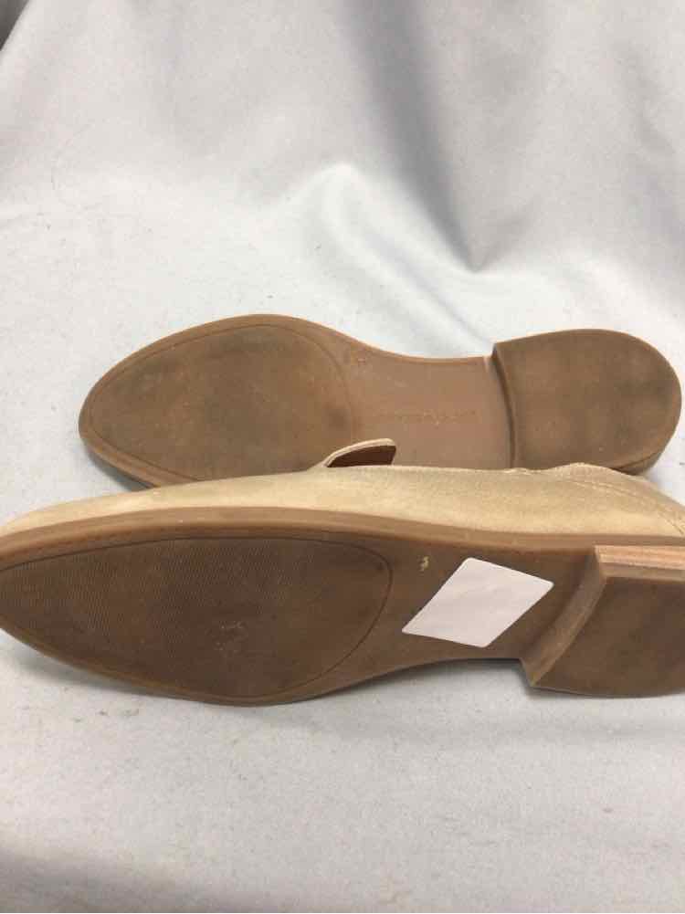 LUCKY SIZE 9 1/2 Ladies SHOES