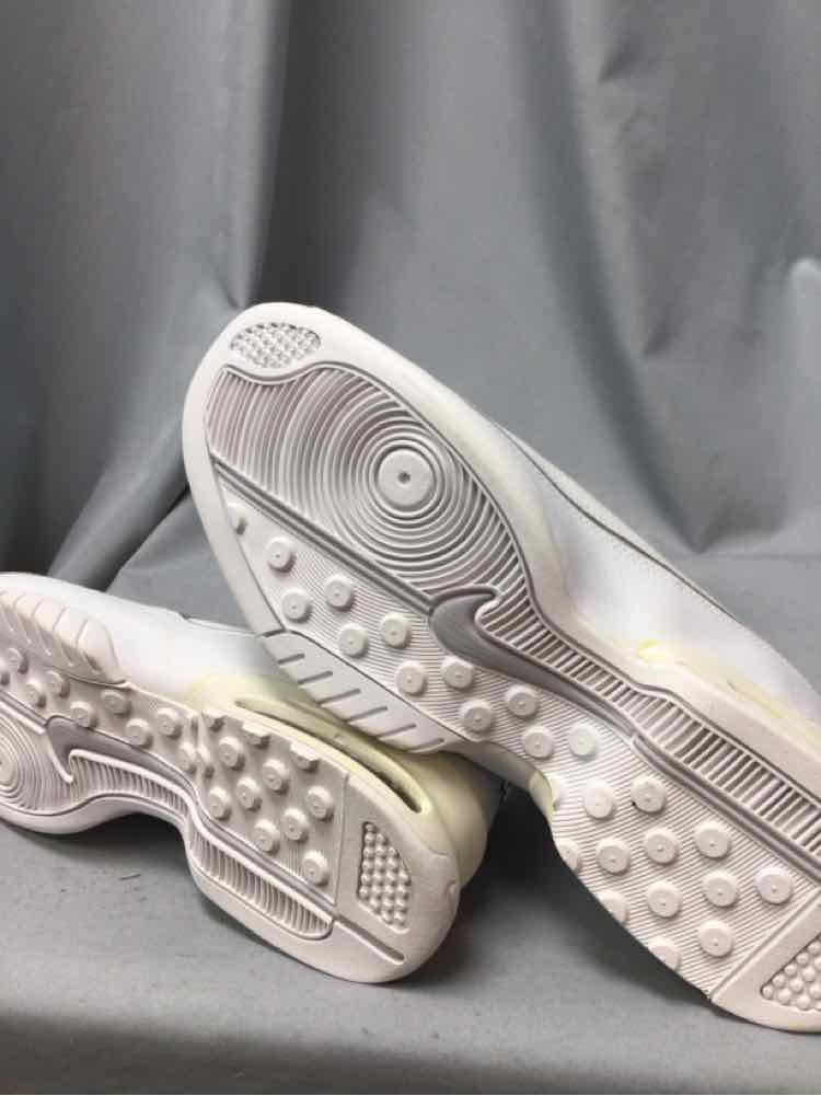 SIZE 13 NIKE Men's SHOES