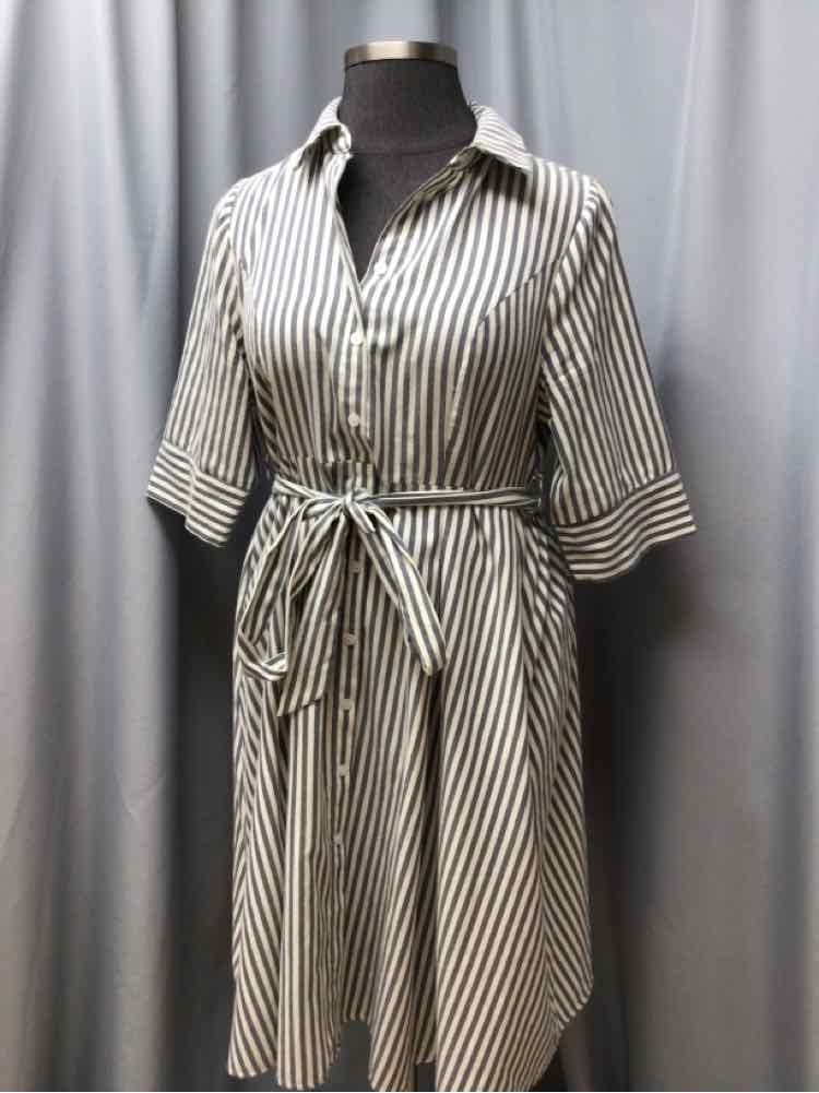 BLOOMCHIC SIZE 14/16 Ladies DRESS